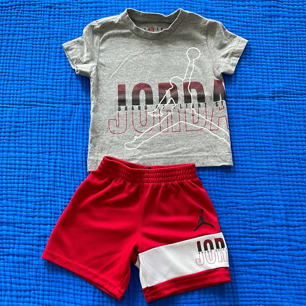 2T Jordan Tee & matching Short Set